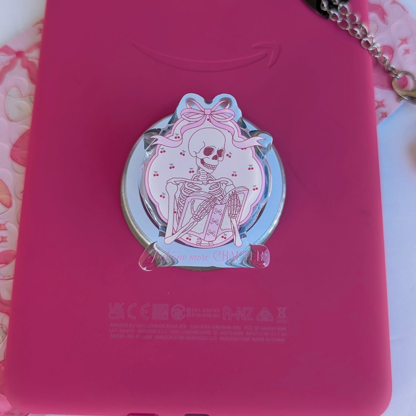 Just One More Chapter - Magsafe Kindle Grip