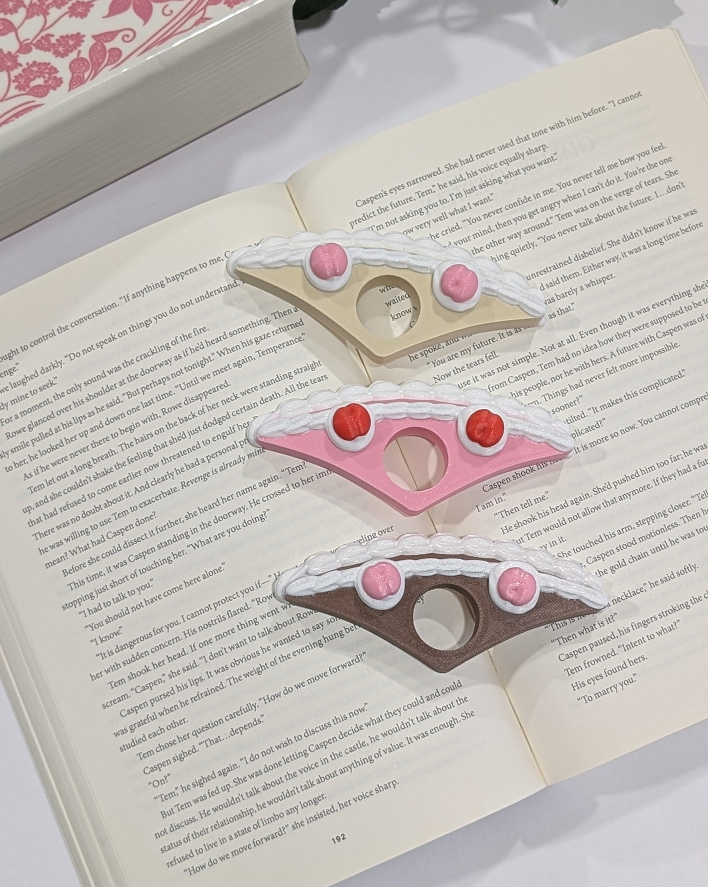 Cake Page Holder